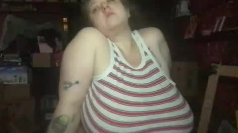 Ellie Louise online show from June 1, 7:59 pm