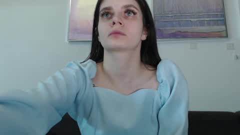 Snapshot of elliewalkersdreamgirl chatting on February 23, 7:01 pm Effie1818 online show from February 23, 7:01 pm