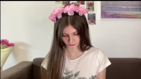 Snapshot of elliewalkersdreamgirl chatting on March 11, 7:03 pm Effie1818 online show from March 11, 7:03 pm