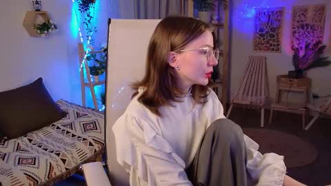 Elli online show from March 28, 6:13 am