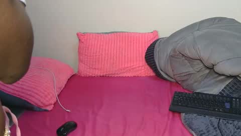 elllanna online show from December 22, 11:41 pm