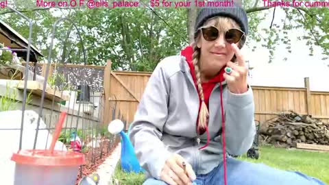 Ella Bella Bo Bella online show from May 22, 3:21 pm