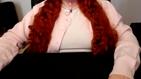 Elly online show from May 11, 11:23 am