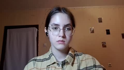Kate online show from May 11, 2:41 pm