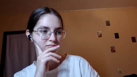 Kate online show from May 24, 2:49 pm