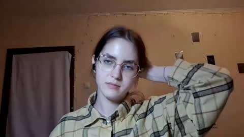 Kate online show from May 11, 4:04 pm