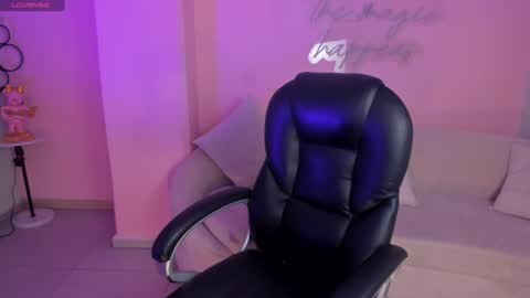 ELOISA OLIVERO online show from January 8, 11:10 am