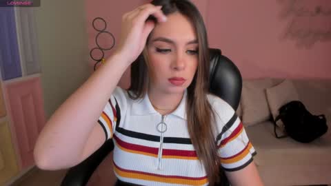 ELOISA OLIVERO online show from December 6, 11:22 am