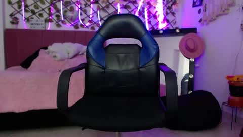 ela online show from September 23, 1:31 pm