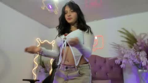 ELOISE  online show from October 14, 5:04 pm