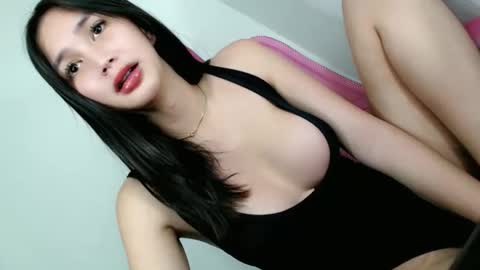 elora_charming online show from May 24, 1:15 am