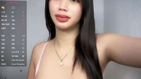 elora_charming online show from July 5, 10:15 pm