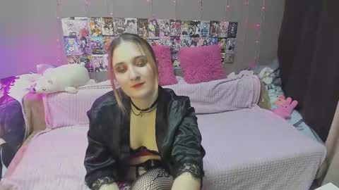 Elsa  online show from March 25, 12:52 pm