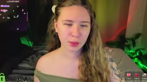 Elsie online show from May 15, 1:43 am