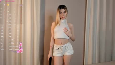 Elizabeth online show from October 17, 4:10 pm