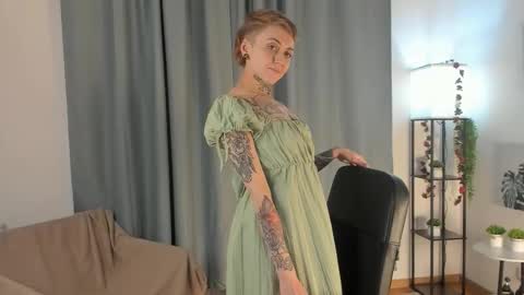 Clara online show from September 26, 2:47 pm