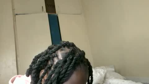Snapshot of elvier_pretty chatting on October 16, 5:54 am flo online show from October 16, 5:54 am