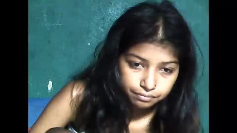 elynah195043 online show from May 21, 5:22 pm