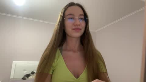 Alina online show from May 6, 6:12 pm