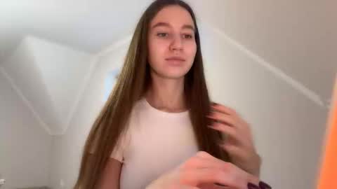 Alina online show from December 14, 1:50 pm