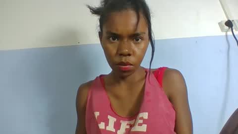 emelie473837 online show from March 31, 6:24 am