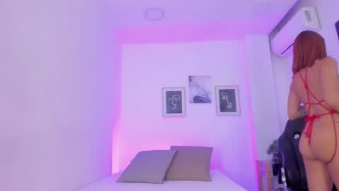 emelie_89 online show from January 10, 11:43 am