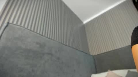 emelie_89 online show from May 12, 11:17 am