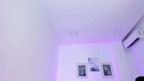 emelie_89 online show from December 6, 11:54 am
