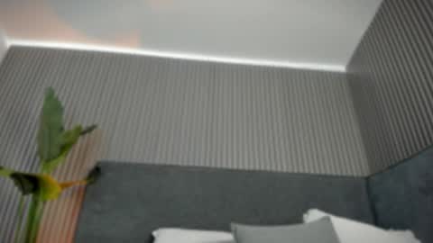 emelie_89 online show from May 20, 11:40 am