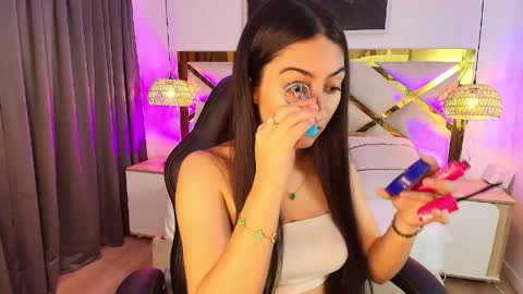 Emily  online show from May 21, 7:50 am