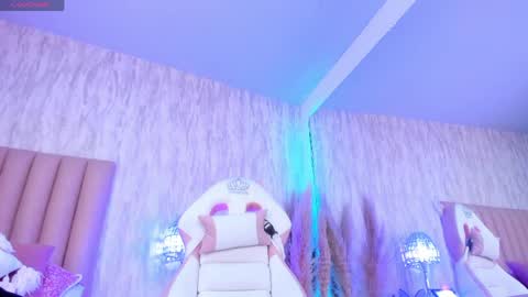 Emely Florence online show from May 10, 9:28 pm