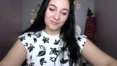 Emely online show from January 5, 11:33 pm