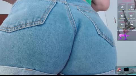 emely ross online show from February 8, 1:53 am