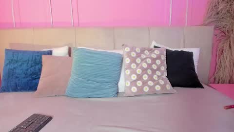 Emy online show from October 3, 3:17 pm