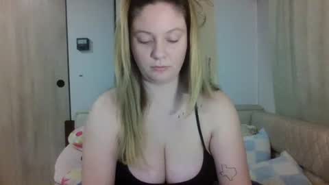 EmerieSkye online show from January 14, 6:46 pm