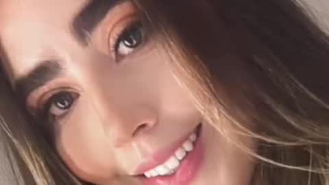 emi_royse online show from September 20, 6:17 pm