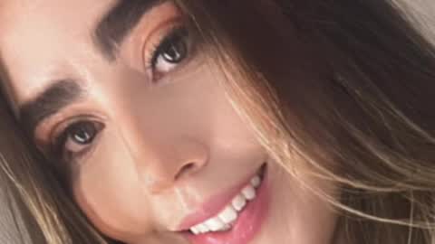 emi_royse online show from April 2, 12:30 am