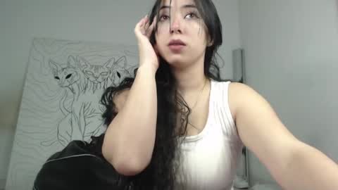 Antonella  online show from May 1, 1:31 am