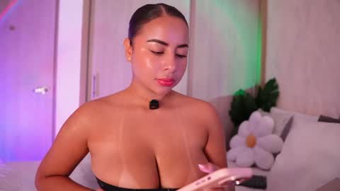    online show from May 25, 7:13 pm