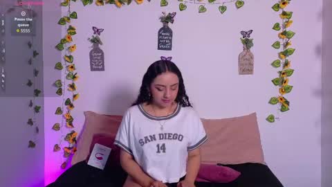 Emily online show from May 11, 12:07 pm