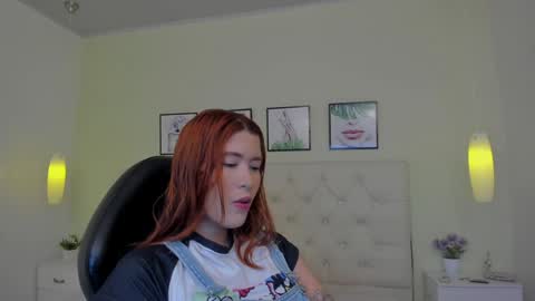   online show from December 18, 12:18 pm