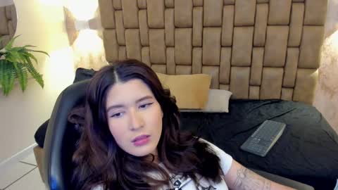    online show from February 25, 12:16 pm