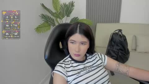    online show from March 6, 12:09 pm
