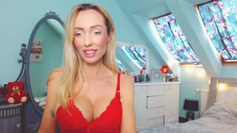 Emila online show from March 11, 9:45 am