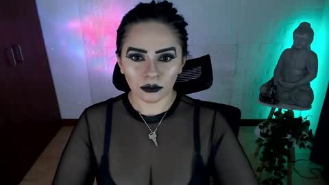 POWERFULL GODDESS EMILI online show from May 12, 1:14 am