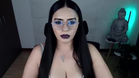 POWERFULL GODDESS EMILI online show from February 20, 12:31 am