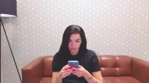 Emi online show from November 19, 12:16 pm