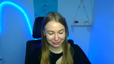 Emilia online show from October 27, 6:42 am