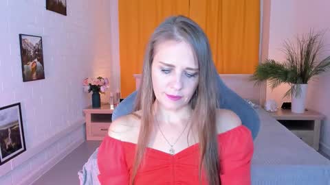 Snapshot of emiliabedy chatting on October 1, 9:14 am Emilia Bedy online show from October 1, 9:14 am