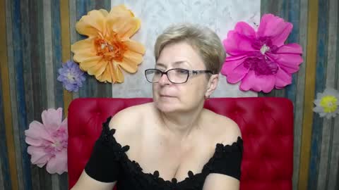 EmiliaGree online show from May 8, 6:43 pm